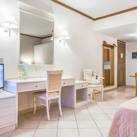 Kipriotis Aqualand 4*