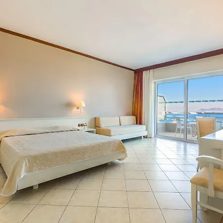Hotel Kipriotis Aqualand By Anayia 4*