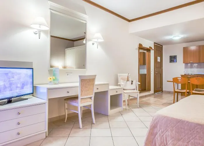 Kipriotis Aqualand 4*