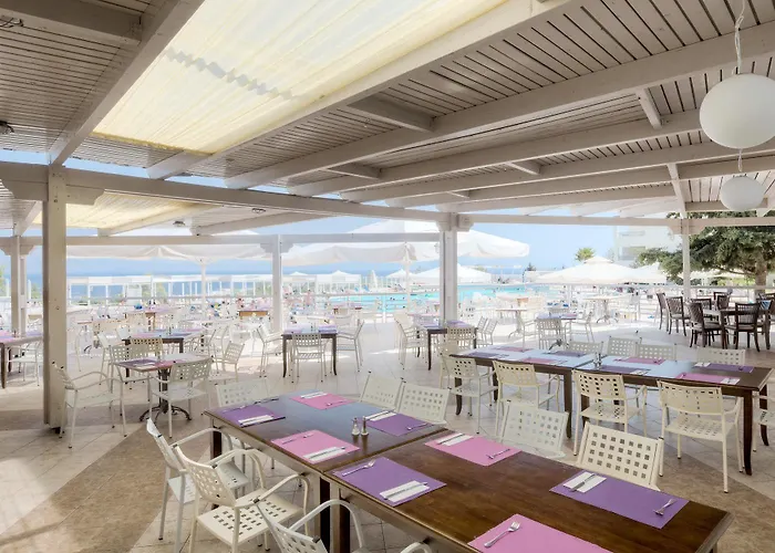 Kipriotis Aqualand Hotell 4*