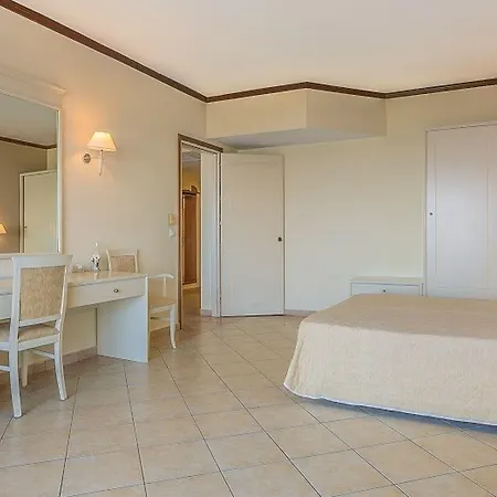 Kipriotis Aqualand Szálloda 4*
