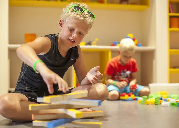 奇普利奥提斯水上乐园酒店 4*